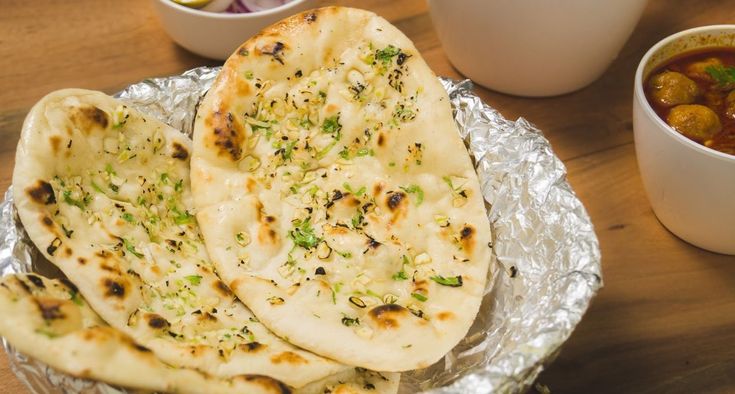 TANDOORI NAAN / BREADS